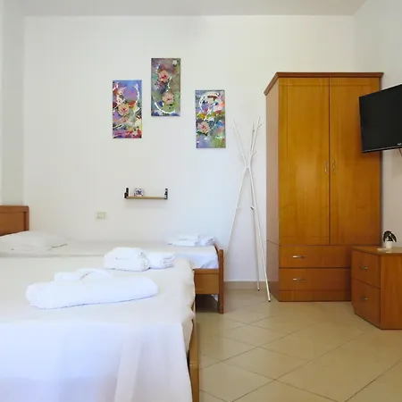 Viol'house - Balcony Sea View 4 Persons * Vlore