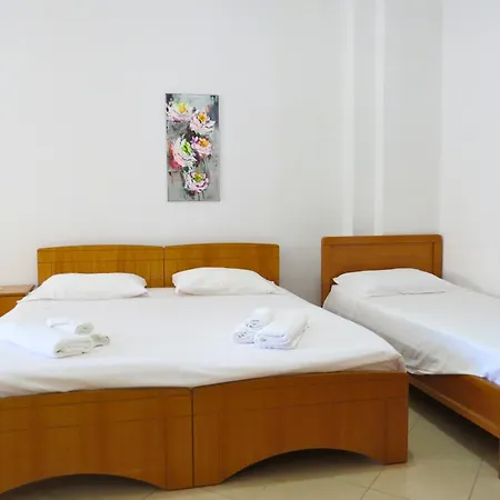 Viol'house - Balcony Sea View 4 Persons * Vlore